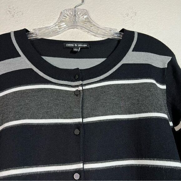 Cable & Gauge Womens Gray Black Button Up Cardigan Size XL Striped Crew Neck - Picture 3 of 7